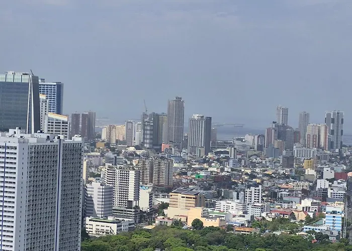 1br In Makati Ph, Tv, Infinity Pool, Sunset View, Mall Access * Manila