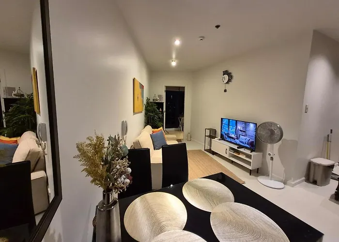 1br In Makati Ph, Tv, Infinity Pool, Sunset View, Mall Access