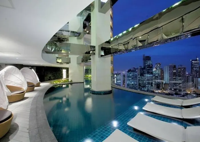 1br In Makati Ph, Tv, Infinity Pool, Sunset View, Mall Access