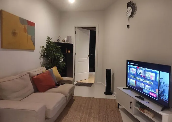 1br In Makati Ph, Tv, Infinity Pool, Sunset View, Mall Access Apartamento Manila